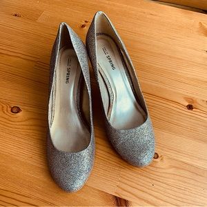 🚨5/20🚨 Call it Spring high heels, gold, sz 8